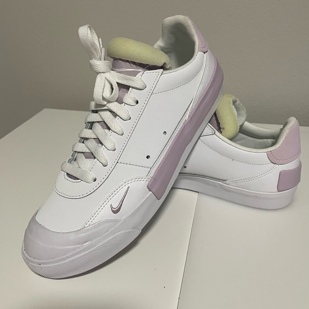Nike- vintage collection. Make an offer!!